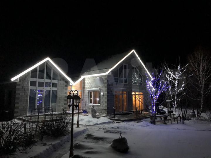 Коттедж 284 м² на участке 13,8 сот.