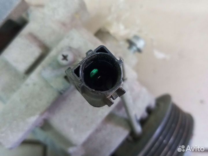 Оригинал компрессор кондиционера Киа Рио 3 77т.км