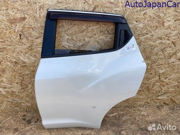 Задняя дверь Ниссан Жук