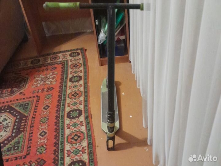 Продам на запчасти скут