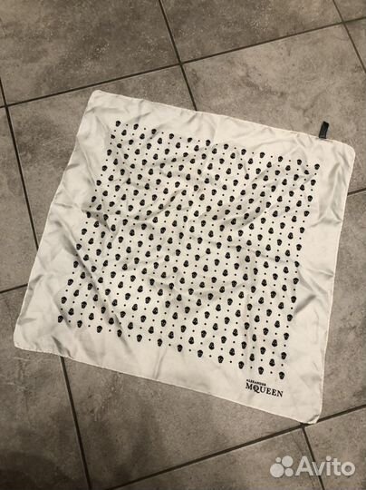 Alexander mcqueen шейный платок оригинал