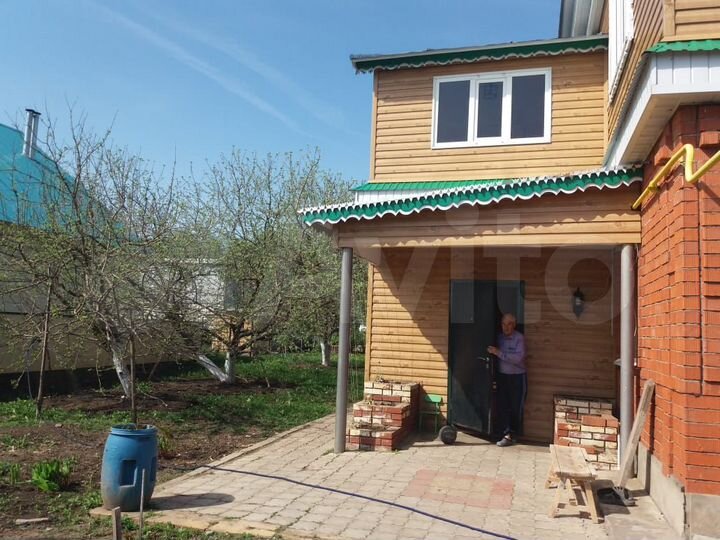 Дом 420 м² на участке 50 сот.