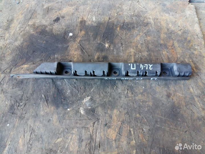 Направляющая заднего бампера правая BMW X3 E83