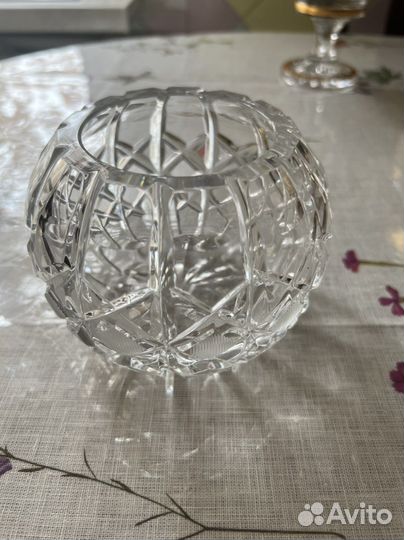 Хрустальная конфетница