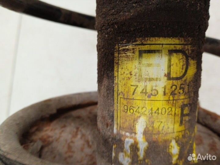 Амортизатор передний правый Chevrolet Spark M200