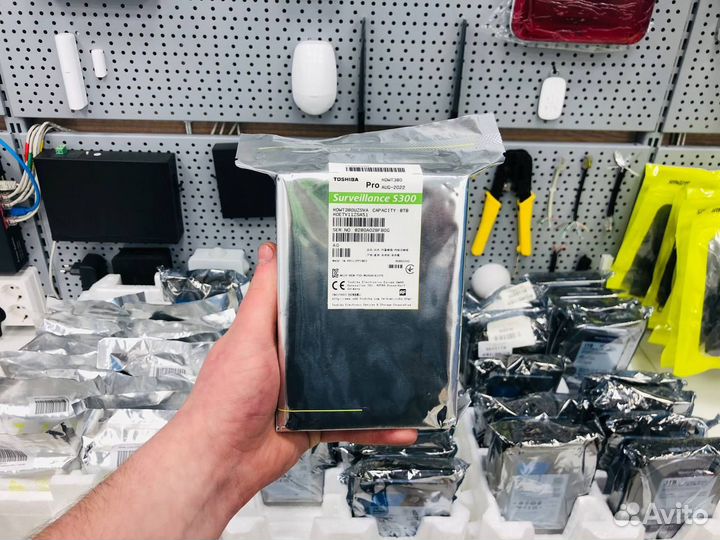 Жесткий диск для видеонаблюдения Toshiba S300 8000