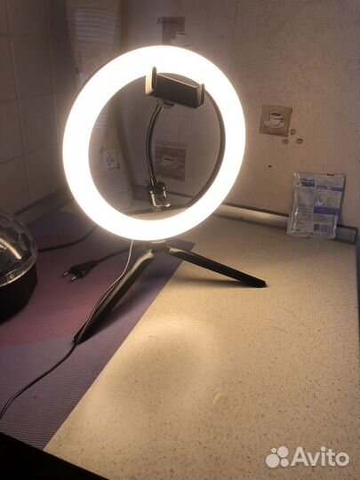 Кольцевая лампа