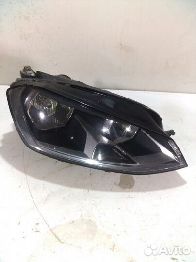 Фара передняя правая Volkswagen Golf 5G1 cjza 1.2