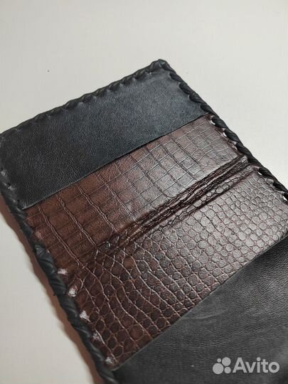 Кожаная обложка на паспорт ручной работы