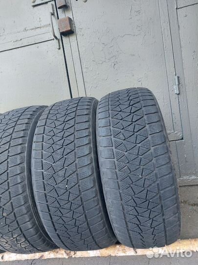 Bridgestone Blizzak DM-V2 225/55 R18 98T