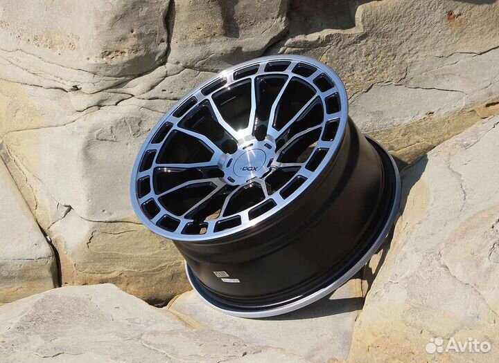 Диски литые R18 6х139.7 6x114.3 Rays