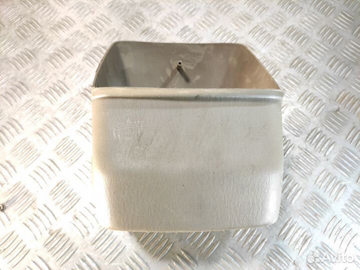 Кожух рулевой колонки Kia Magentis 2000-2005