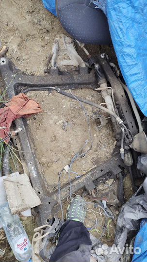 Подрамник Renault symbol