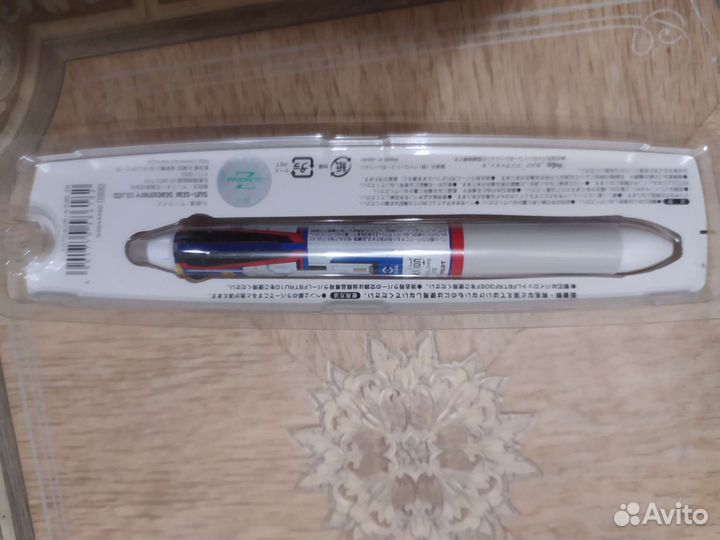 Трехцветная ручка Япония