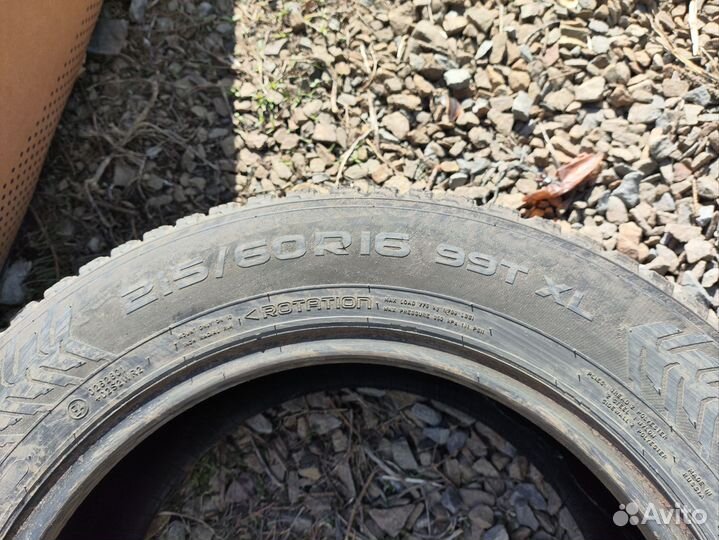 Nokian Tyres Hakkapeliitta 8 215/60 R16