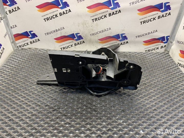 Кронштейн зеркала левый Man TGA, Man TGS, Man TGX