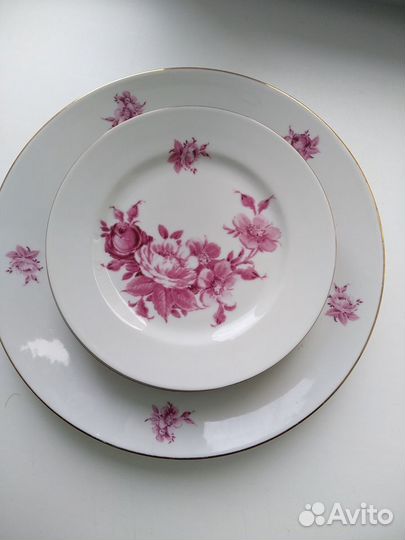 Блюдо и тарелки для десерта немецкие. Новые