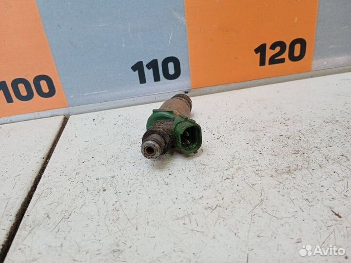 Форсунка топливная Toyota Rav4 XA10 2.0 1997