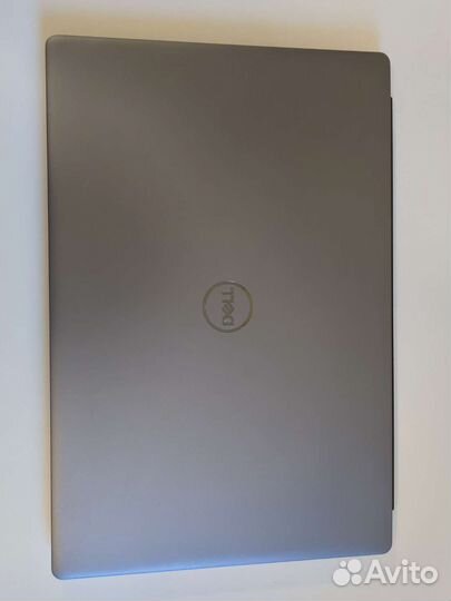 Dell Vostro 7590