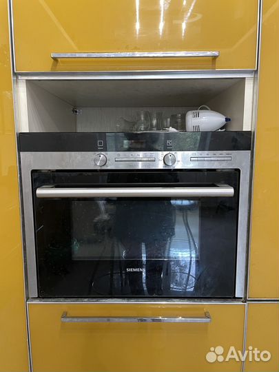 Духовой шкаф siemens + свч микроволновка