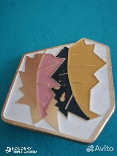 Значки, броши. СССР. Эмаль