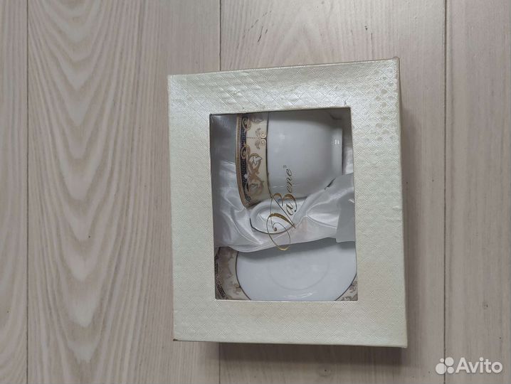 Фарфоровая чайная пара