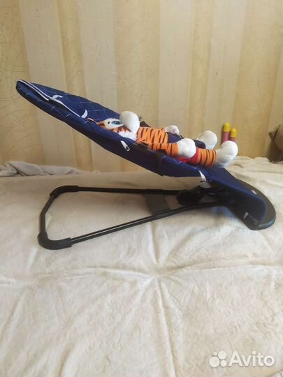 Шезлонг для новорожденных