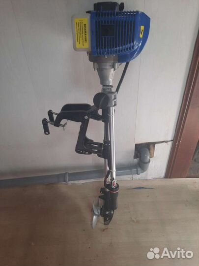 Лодочный мотор