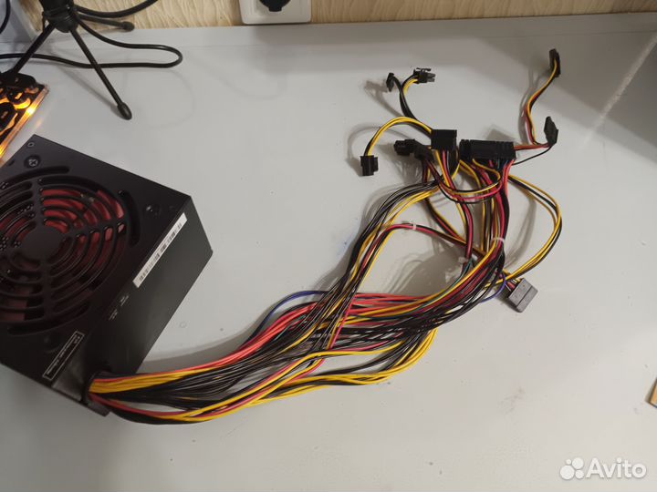 Блок питания на 550w