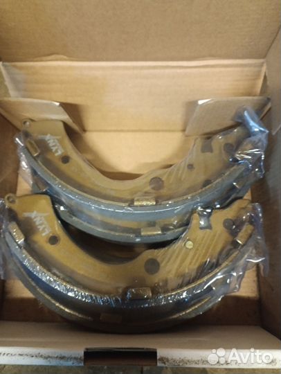 Тормозные колодки Honda stream