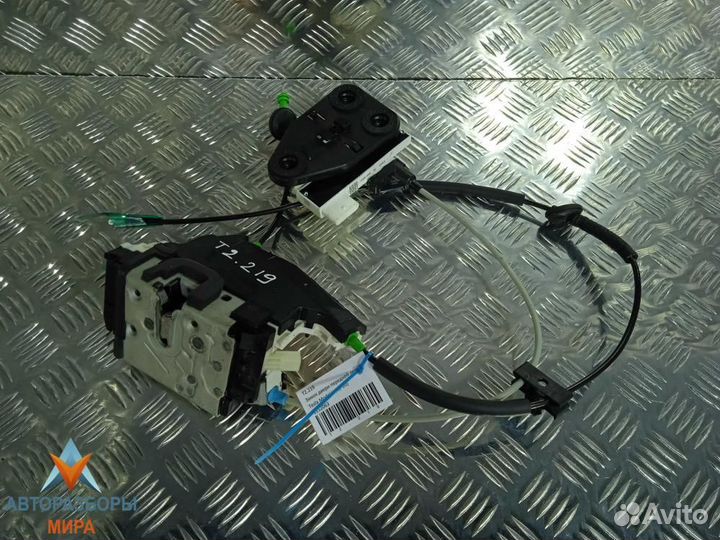 Замок двери передней левой Tesla Model X 2019