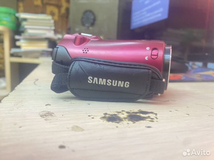 Видео камера Samsung фул HD