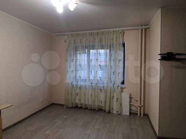 2-к. квартира, 58 м², 4/16 эт.