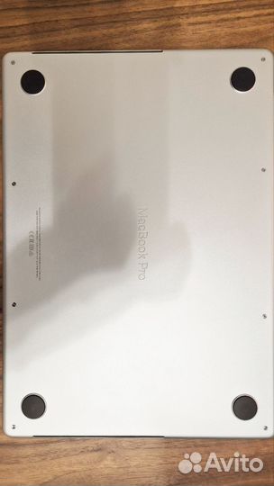 Macbook pro 14 m1 16 512