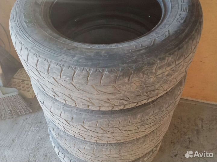 Bridgestone Dueler A/T 695 245/65 R17 107T