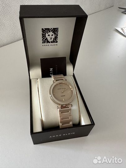 Часы anne klein