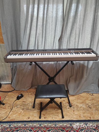 Цифровое пианино casio px320