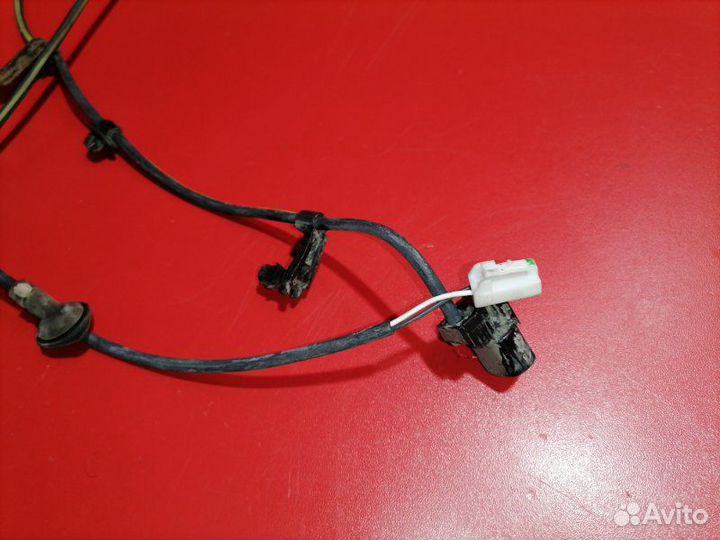 Провод датчика abs задний правый Toyota Corolla