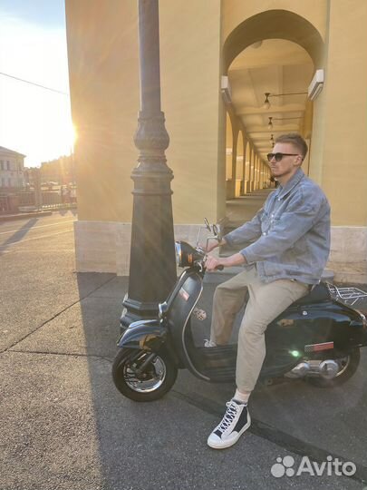 Аренда ретро мопеда для фотосессий