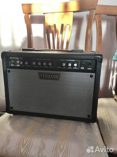 Гитарный комбоусилитель 10 ватт Yerasov