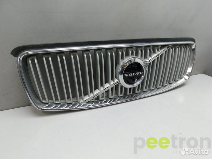 Б/У Решетка радиатора б/у 31425934 volvo