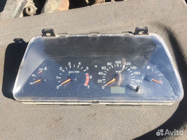 Щиток приборов 2110