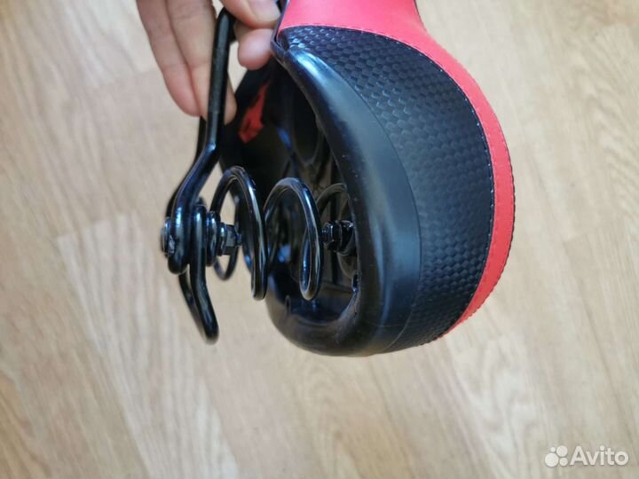 Седло для велосипеда с пружинами