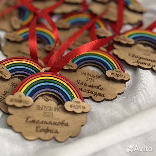 Медали из дерева