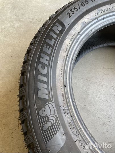Michelin X-Ice North 4 SUV 275/40 R21 107T