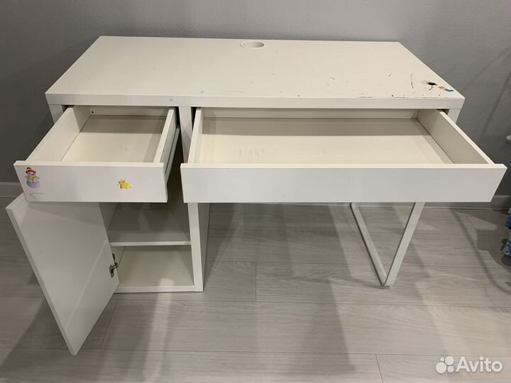 Компьютерный стол IKEA