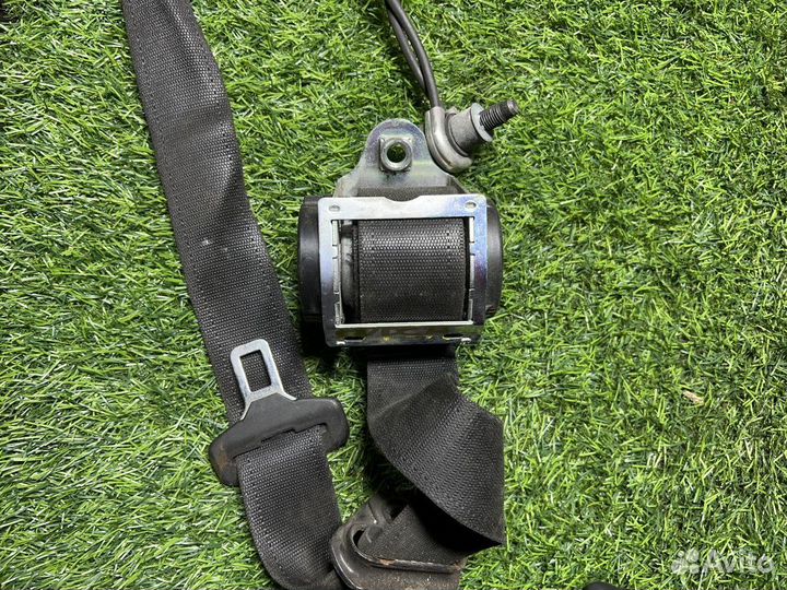 Ремень безопасности Opel Corsa D