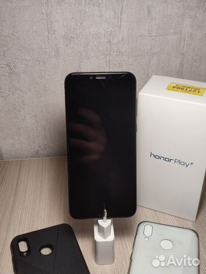 HONOR Play, 4/64 ГБ