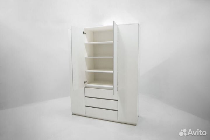 Шкаф распашной