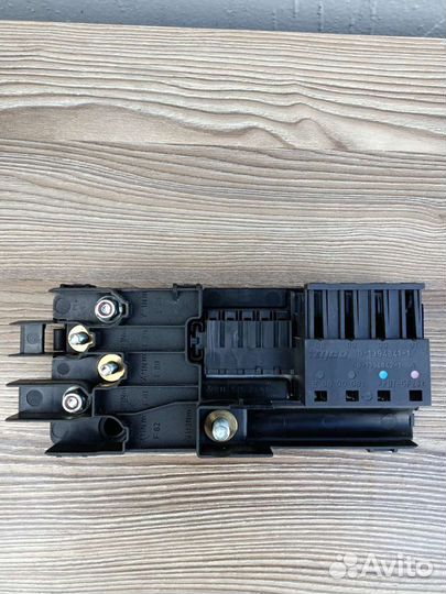 Силовой блок предохранителей w219 w211 A2115452301